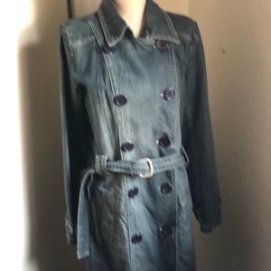 Denim double breasted long  jacket  w belt.